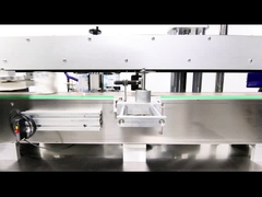 bouteille plate enveloppée autour de la machine d'étiquetage